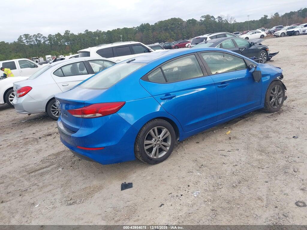 5NPD84LF3HH054425 2017 HYUNDAI ELANTRA photo no. 4