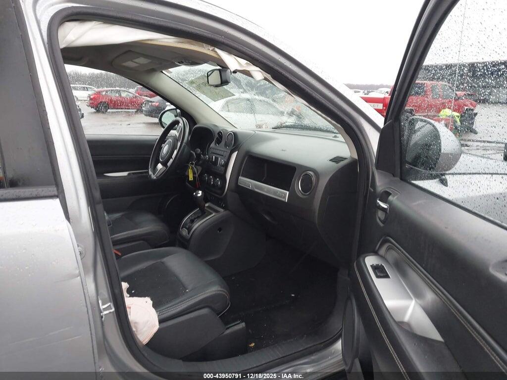 1C4NJCEA5GD734724 2016 JEEP COMPASS photo no. 5