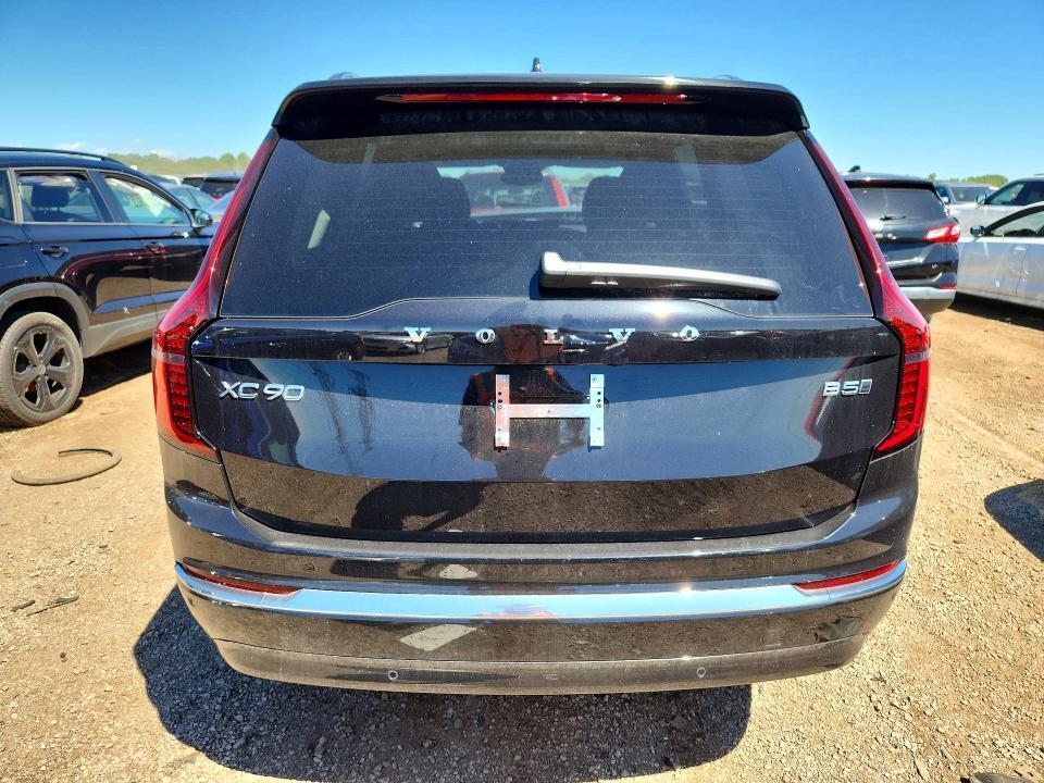 2026 VOLVO XC90 PLUS — Фото 6 из 12