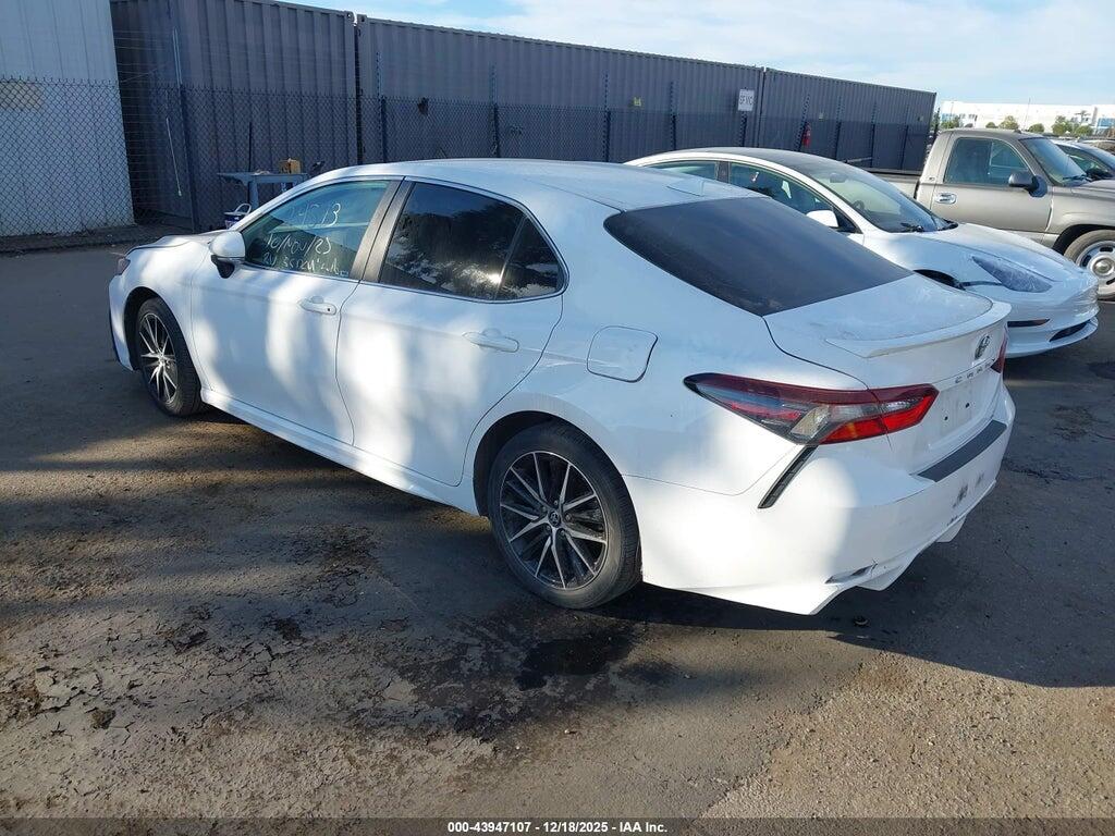 4T1G11AK4NU631850 2022 TOYOTA CAMRY photo no. 3
