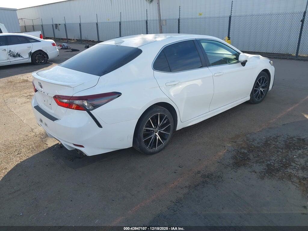 4T1G11AK4NU631850 2022 TOYOTA CAMRY photo no. 4