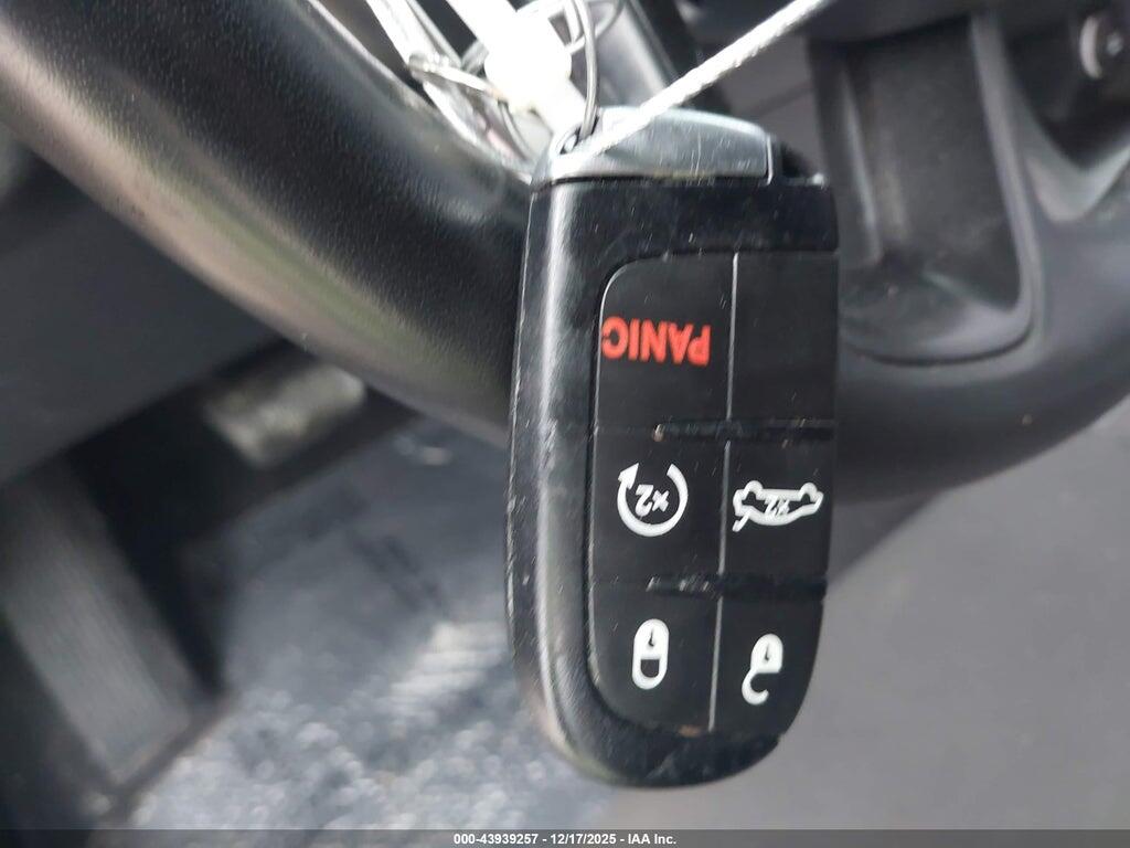 2C3CDXHG1PH583250 2023 DODGE CHARGER photo no. 11