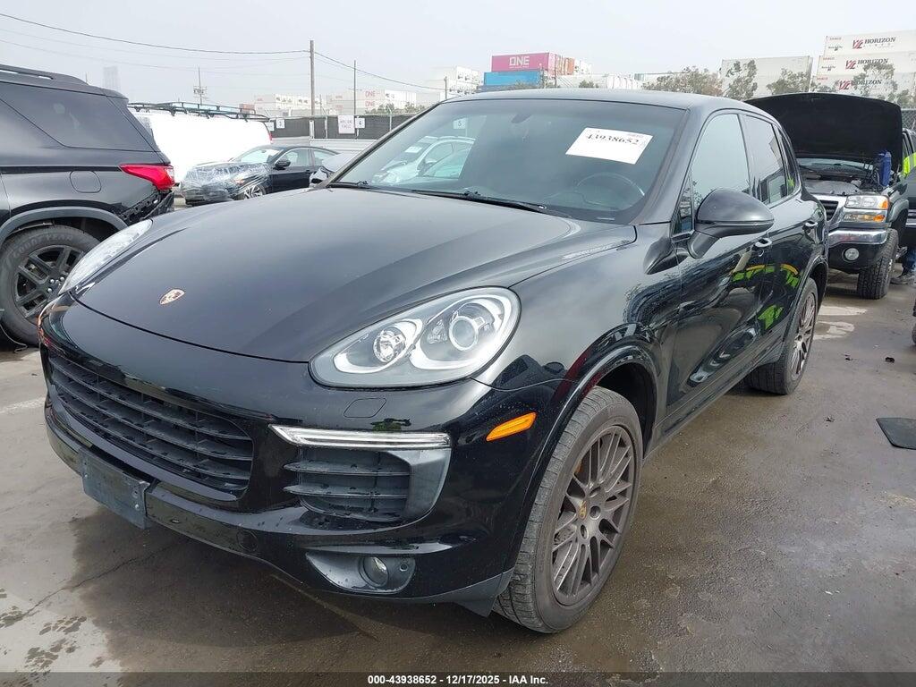 WP1AA2A24HKA82505 2017 PORSCHE CAYENNE photo no. 2