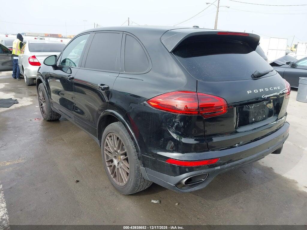 WP1AA2A24HKA82505 2017 PORSCHE CAYENNE photo no. 3