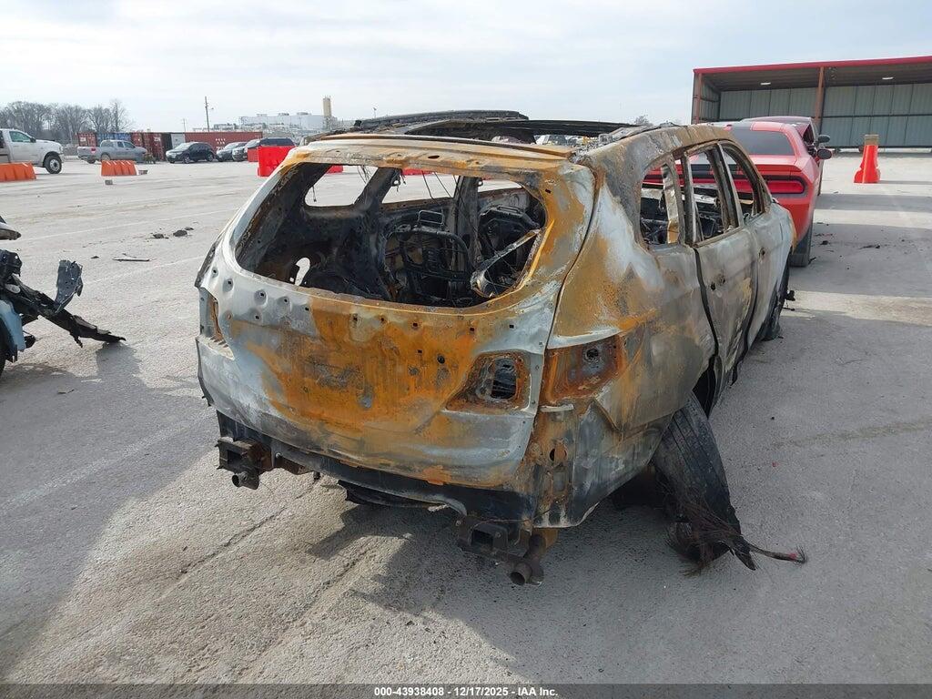 KM8SR4HF5HU179392 2017 HYUNDAI SANTA FE photo no. 12