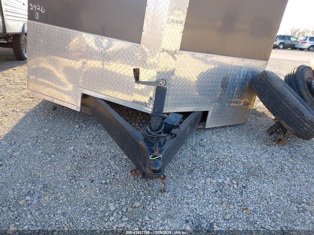7NBBE1628R1008519 2024 WELLS CARGO ENCLOSED TRAILER photo no. 10