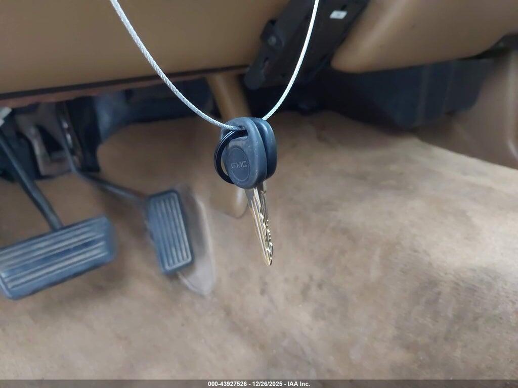 2GTEC19V9Y1260852 2000 GMC SIERRA 1500 photo no. 11