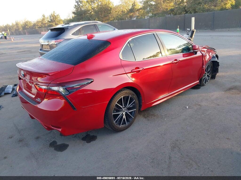 4T1S31AK3MU020582 2021 TOYOTA CAMRY photo no. 4