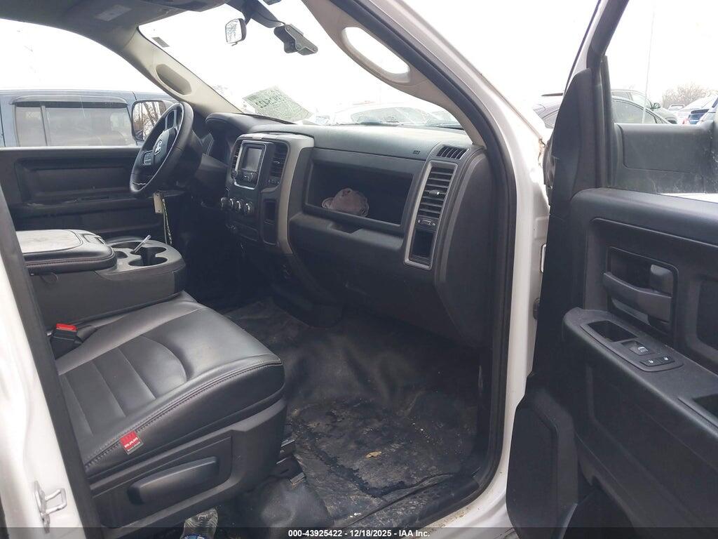 1C6RR6FG2NS231554 2022 RAM 1500 CLASSIC photo no. 5