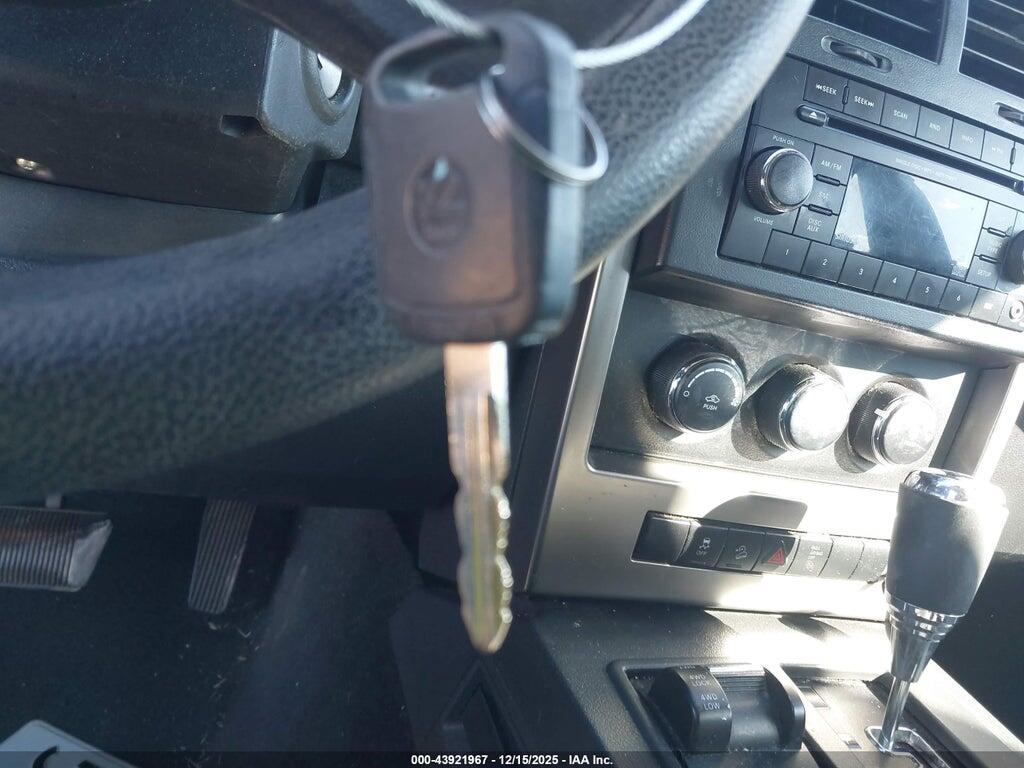 1C4PJMAK7CW110323 2012 JEEP LIBERTY photo no. 11