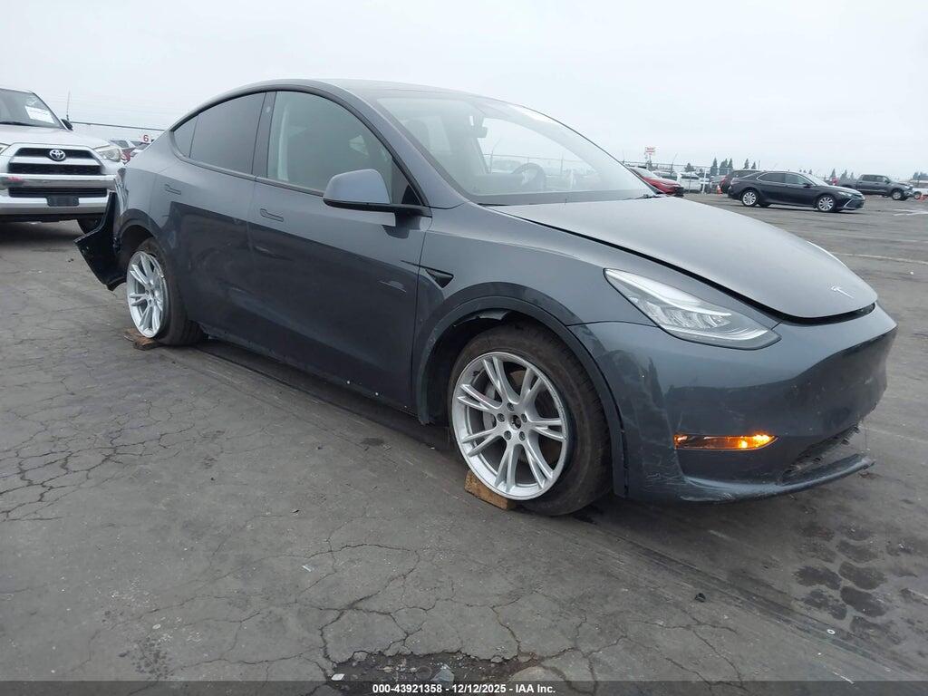 5YJYGDEE3MF225160 2021 TESLA MODEL Y photo no. 1
