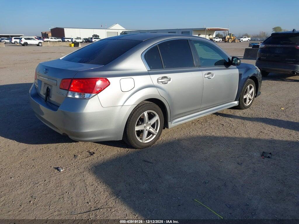 4S3BMAA67B1229262 2011 SUBARU LEGACY photo no. 4