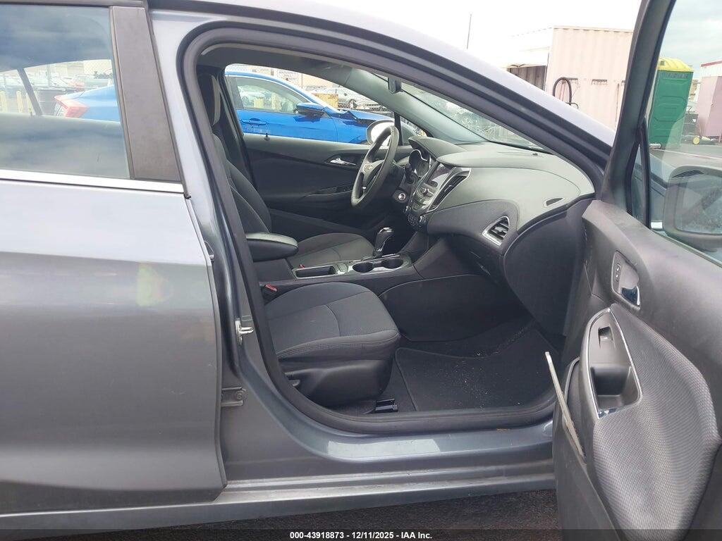 1G1BE5SM2K7102328 2019 CHEVROLET CRUZE photo no. 5