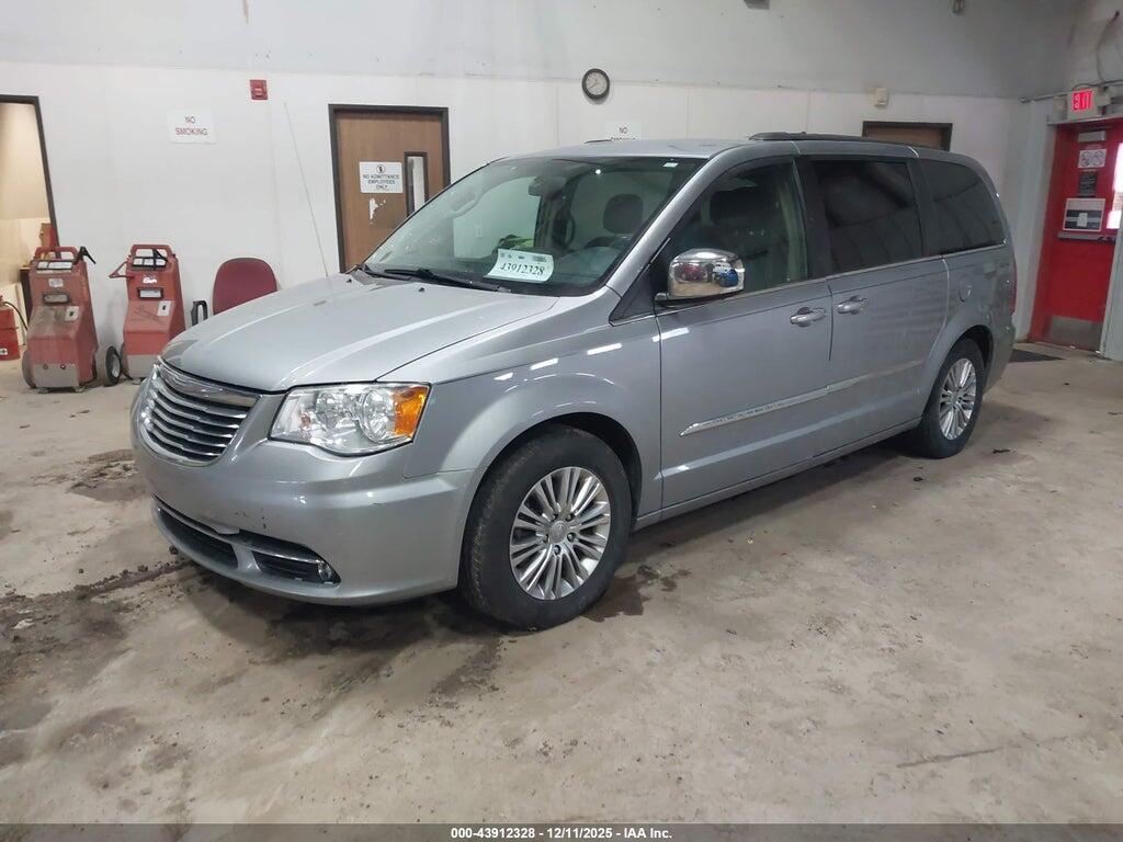 2C4RC1CG6FR601103 2015 CHRYSLER TOWN & COUNTRY photo no. 2