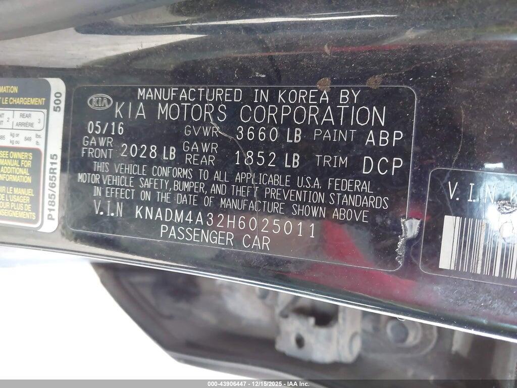 KNADM4A32H6025011 2017 KIA RIO photo no. 9