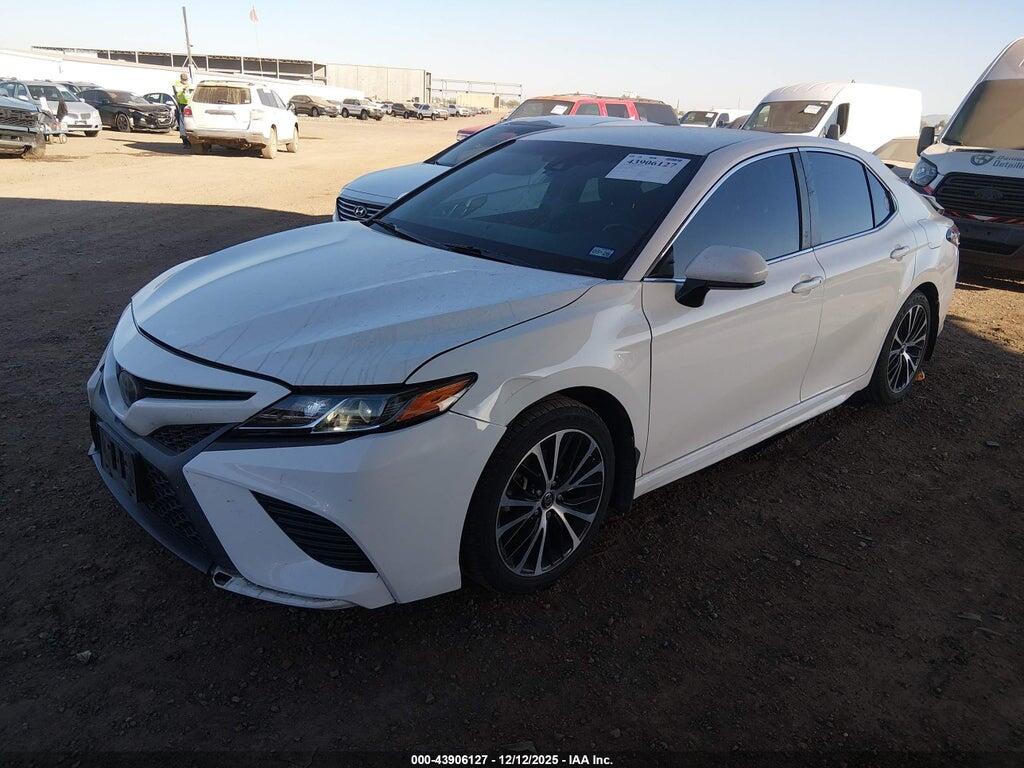 4T1B11HK9JU536663 2018 TOYOTA CAMRY photo no. 2