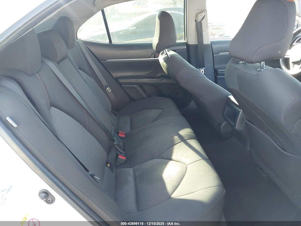 JTNB11HK1J3044487 2018 TOYOTA CAMRY photo no. 8