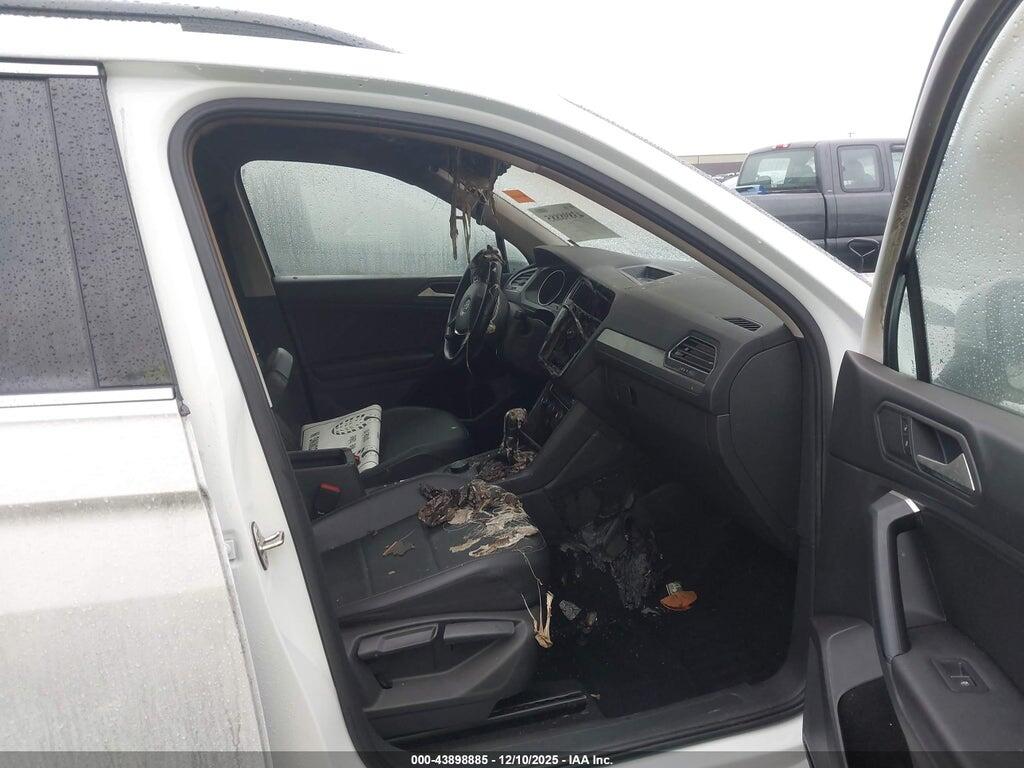 3VV2B7AX0KM007958 2019 VOLKSWAGEN TIGUAN photo no. 5