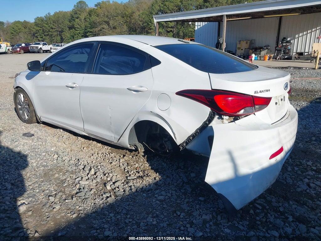 5NPDH4AE0GH721637 2016 HYUNDAI ELANTRA photo no. 3