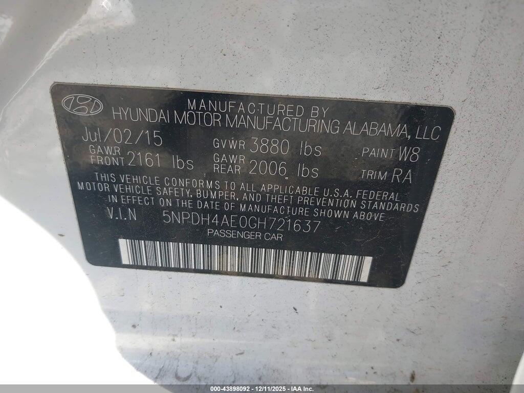 5NPDH4AE0GH721637 2016 HYUNDAI ELANTRA photo no. 9