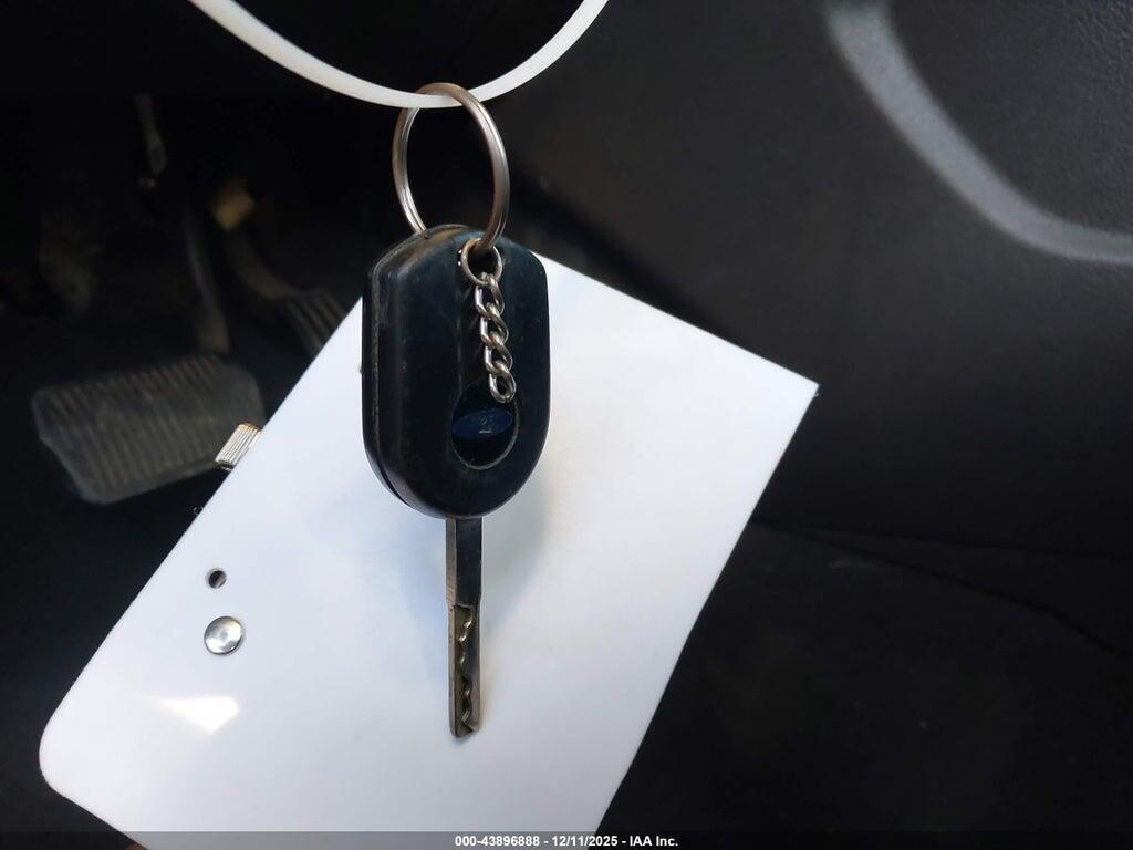 1FADP3F23DL196050 2013 FORD FOCUS photo no. 11
