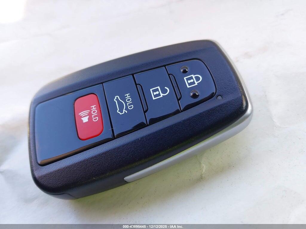 5TDKDRBH6PS003710 2023 TOYOTA HIGHLANDER photo no. 11