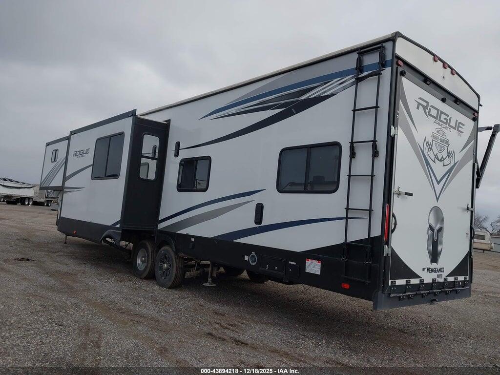 4X4FVGS23N5402182 2022 FOREST RIVER VENGEANCE 4007 photo no. 3