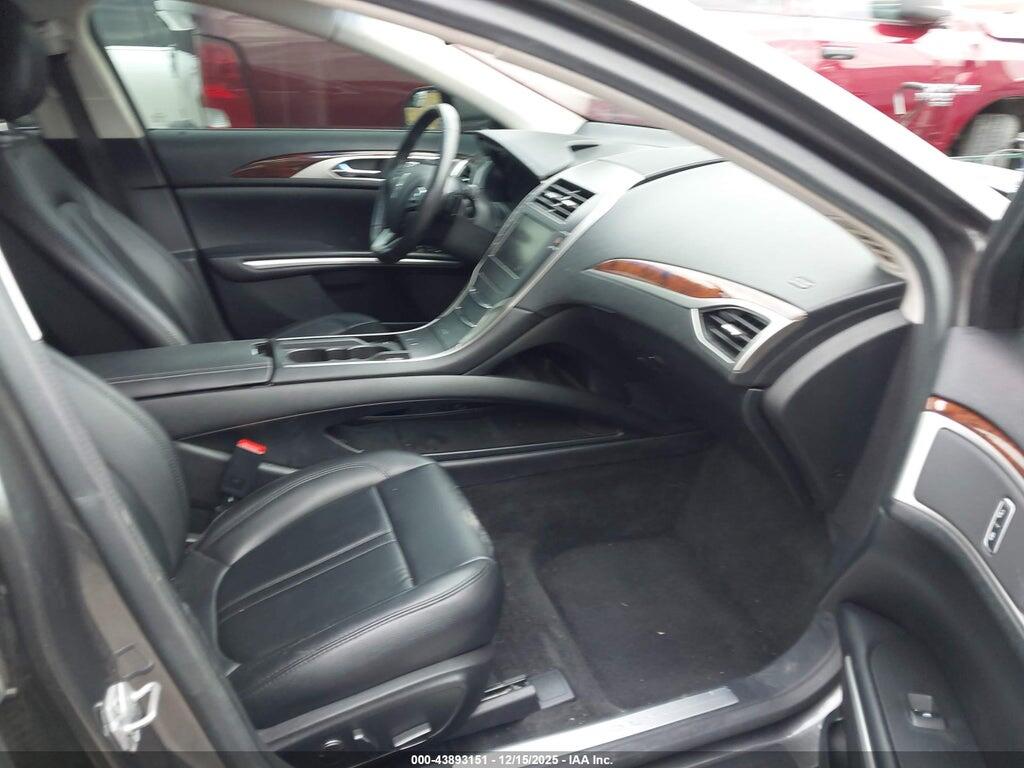 3LN6L2GK6GR609409 2016 LINCOLN MKZ photo no. 5