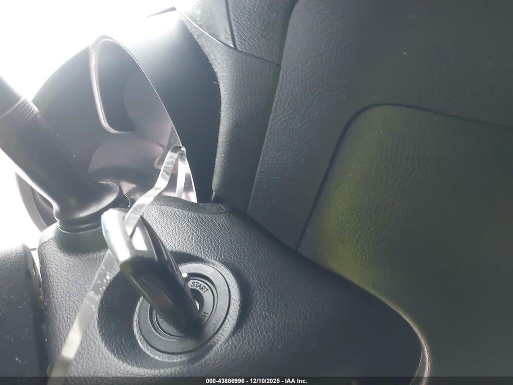 3KPFK4A76HE018612 2017 KIA FORTE photo no. 11