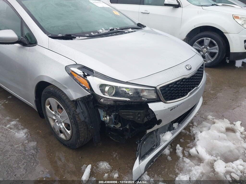 3KPFK4A76HE018612 2017 KIA FORTE photo no. 6