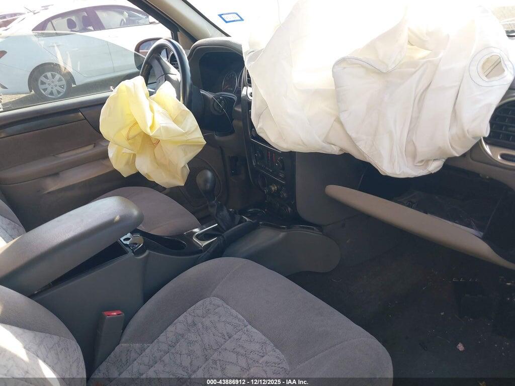 1GKES16S336196231 2003 GMC ENVOY XL photo no. 5