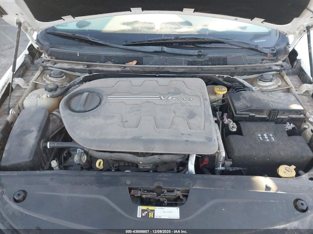 1C3CCCCG3FN585946 2015 CHRYSLER 200 photo no. 10