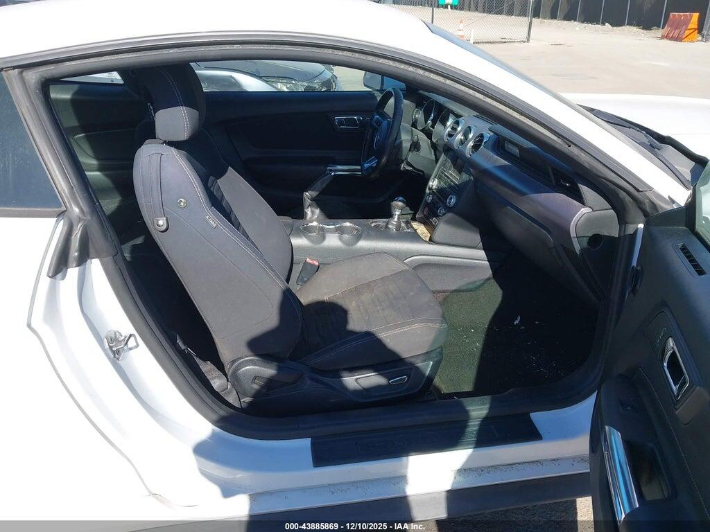 1FA6P8TH1G5256950 2016 FORD MUSTANG photo no. 5