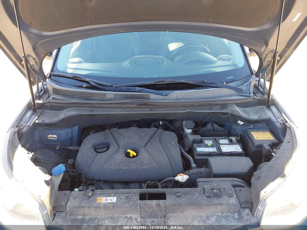 KNDJX3A55G7278079 2016 KIA SOUL photo no. 10