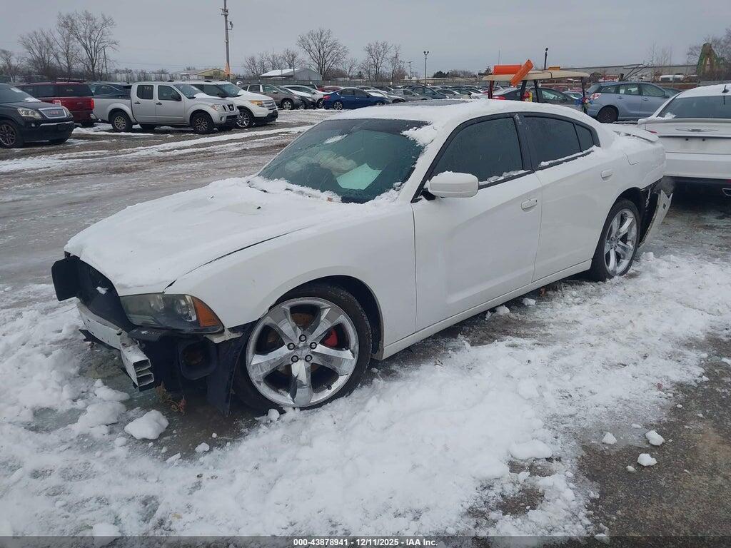 2C3CDXHG4EH330825 2014 DODGE CHARGER photo no. 2