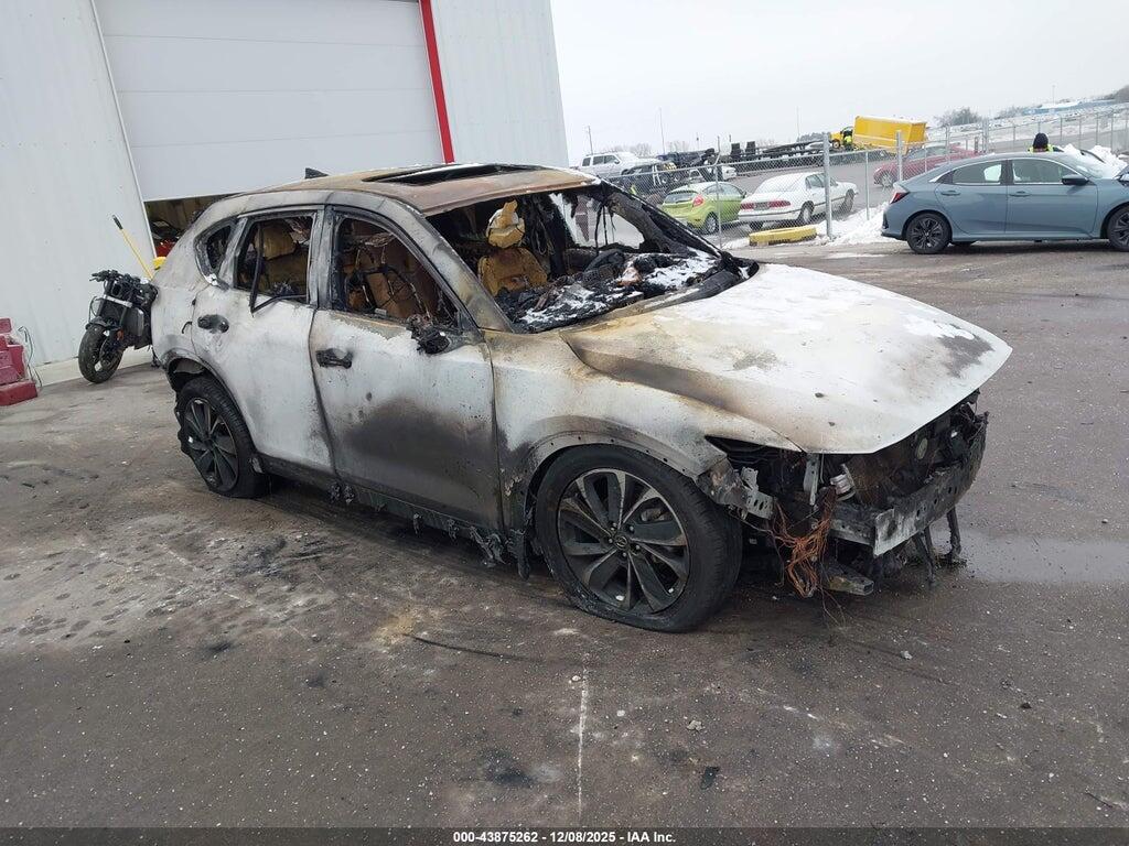 JM3KFBEM1N0552068 2022 MAZDA CX-5 photo no. 1