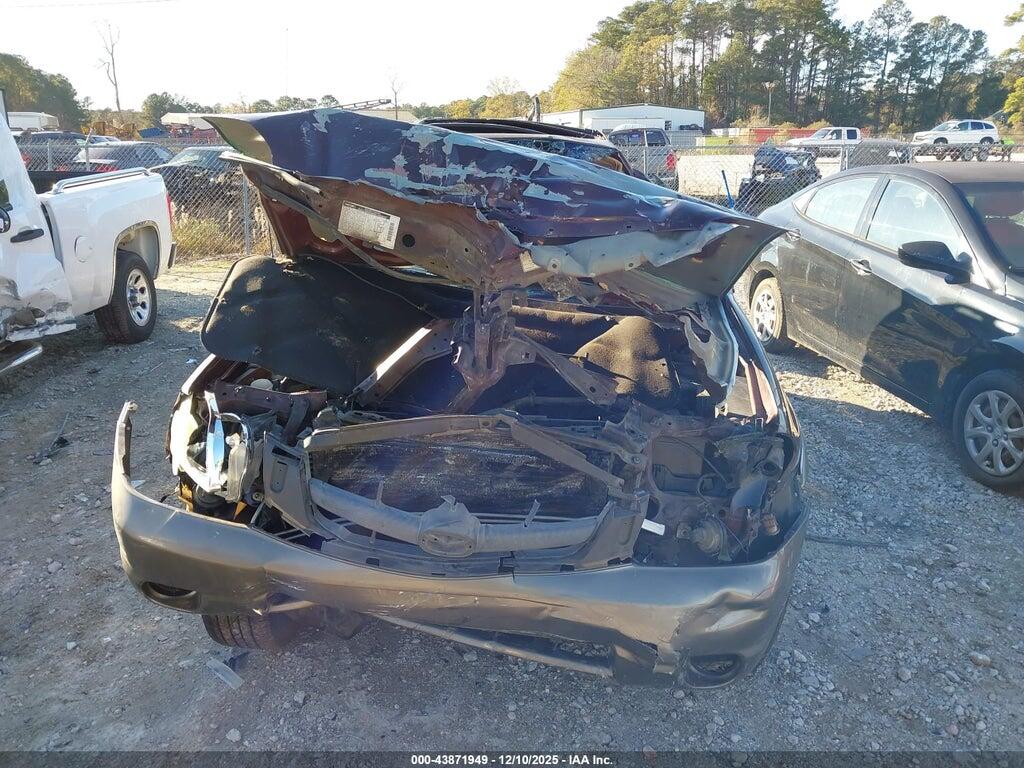 4F2CU09162KM55004 2002 MAZDA TRIBUTE photo no. 11