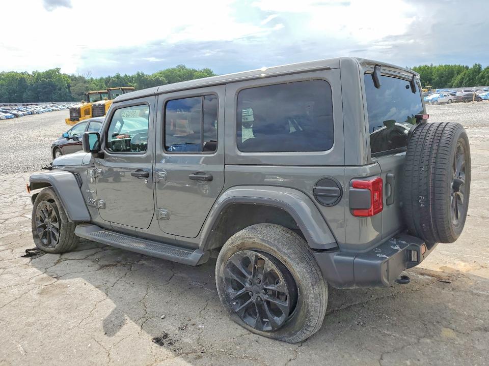 2022 JEEP WRANGLER UNLIMITED SAHARA — Фото 2 из 13