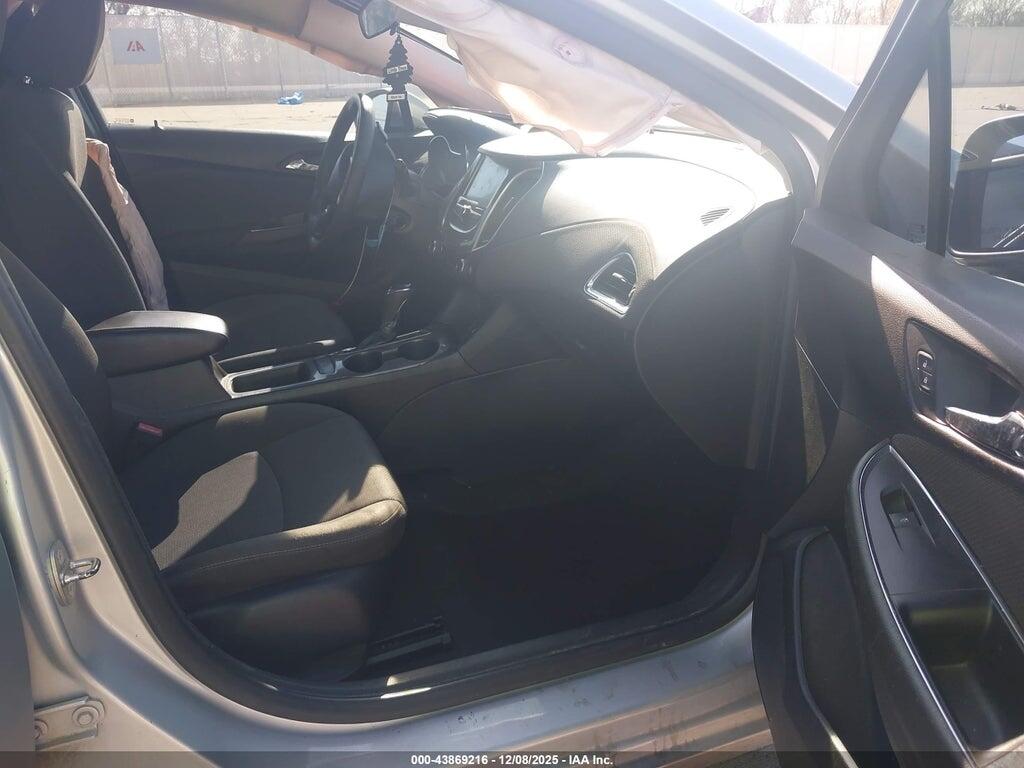 1G1BE5SM1J7190903 2018 CHEVROLET CRUZE photo no. 5