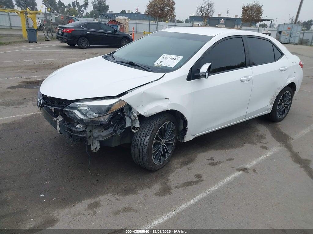 5YFBURHEXFP358304 2015 TOYOTA COROLLA photo no. 2