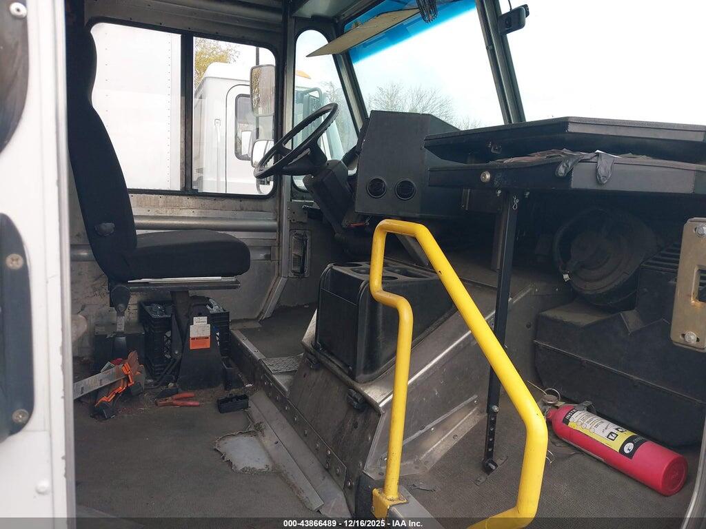 4UZAC3DV4ECFW4449 2014 FREIGHTLINER CHASSIS photo no. 7