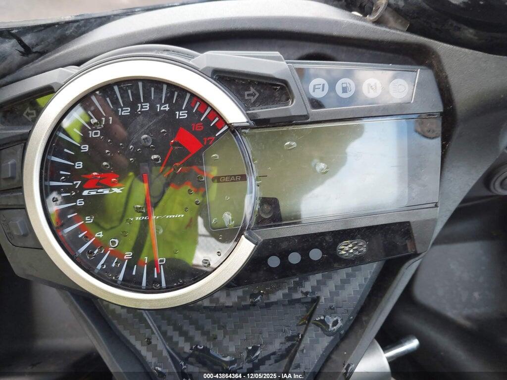 JS1GN7FA6R7100515 2024 SUZUKI GSX-R600 photo no. 7