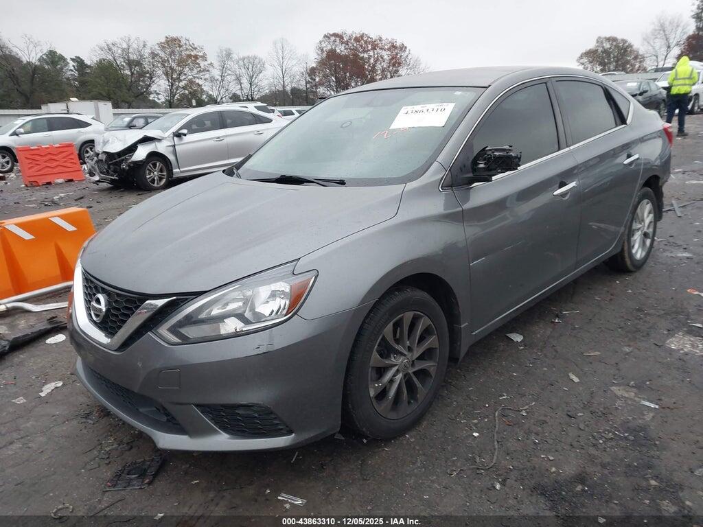 3N1AB7AP9JY261852 2018 NISSAN SENTRA photo no. 2