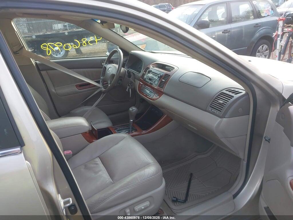 4T1BE30K94U828782 2004 TOYOTA CAMRY photo no. 5