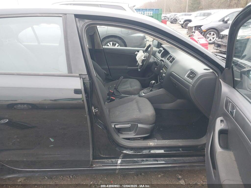 3VW2K7AJ0BM021088 2011 VOLKSWAGEN JETTA photo no. 5