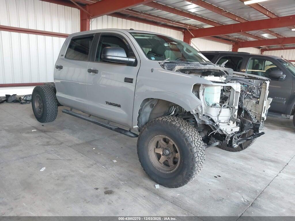 5TFDY5F13JX694747 2018 TOYOTA TUNDRA photo no. 1