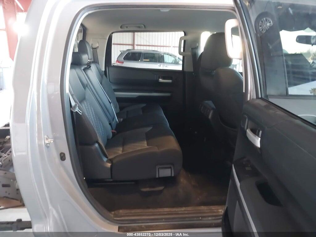 5TFDY5F13JX694747 2018 TOYOTA TUNDRA photo no. 8