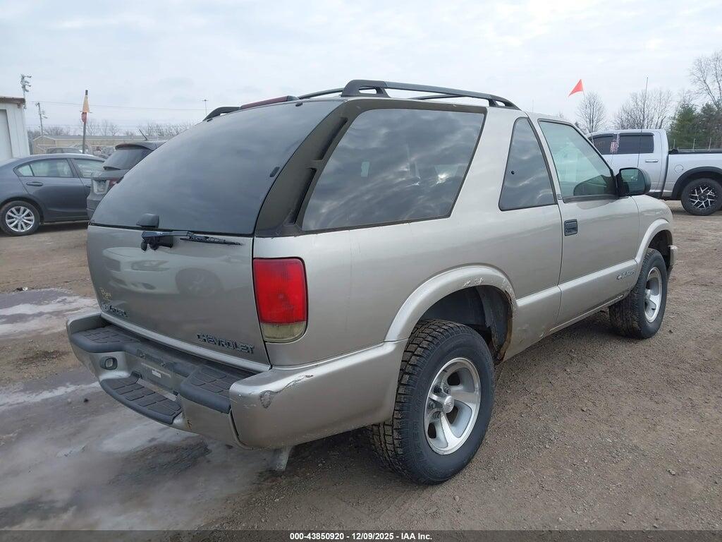 1GNCS18W92K135787 2002 CHEVROLET BLAZER photo no. 4