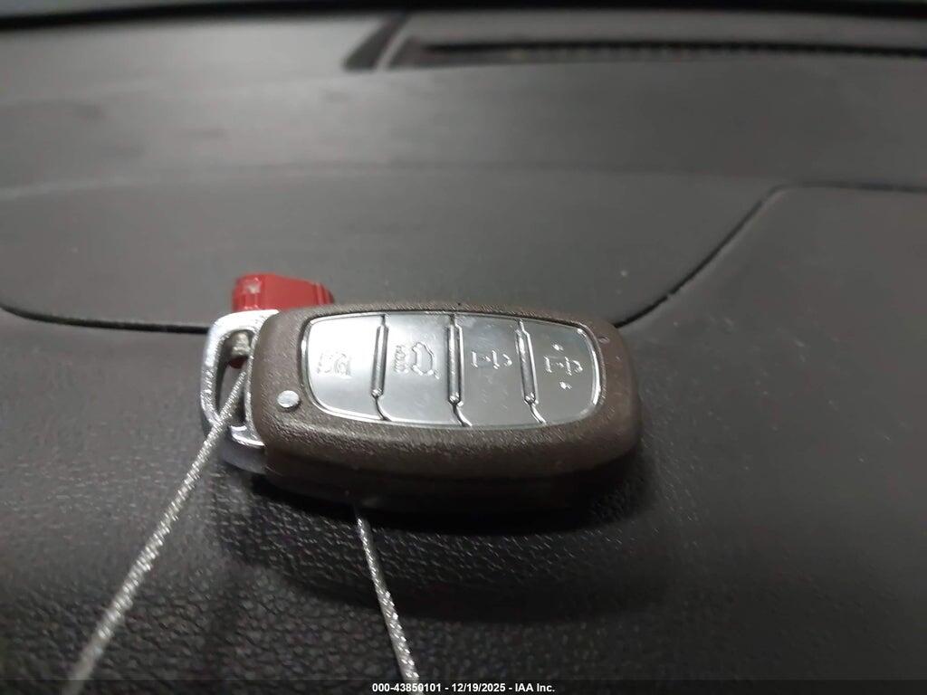 KM8J3CA22HU562429 2017 HYUNDAI TUCSON photo no. 11