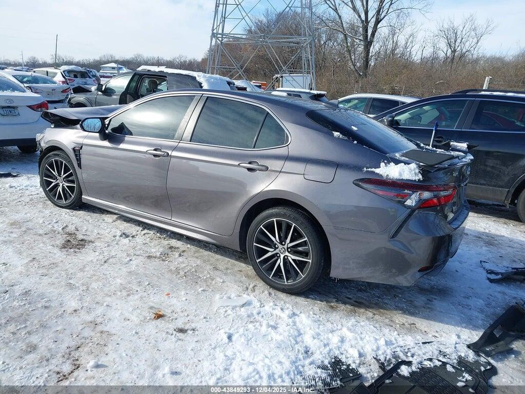 4T1G11AK8NU642799 2022 TOYOTA CAMRY photo no. 3